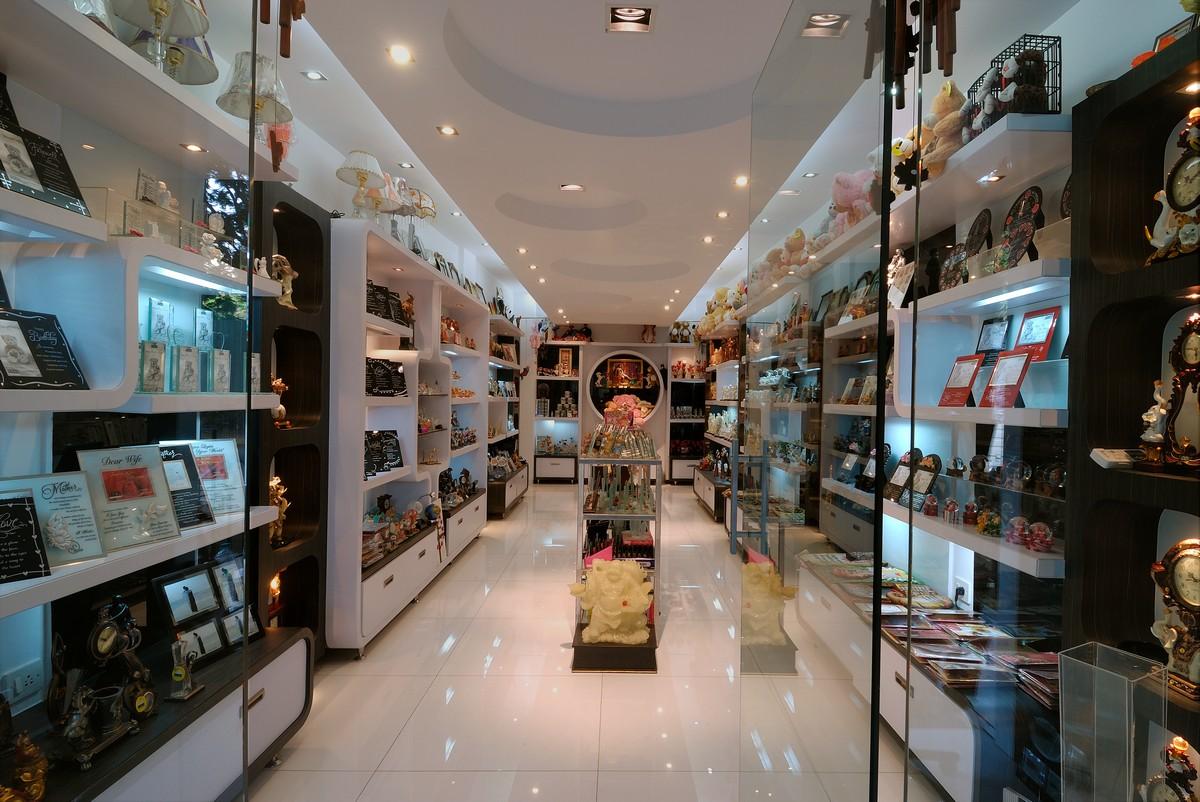 Enar Cards Showroom